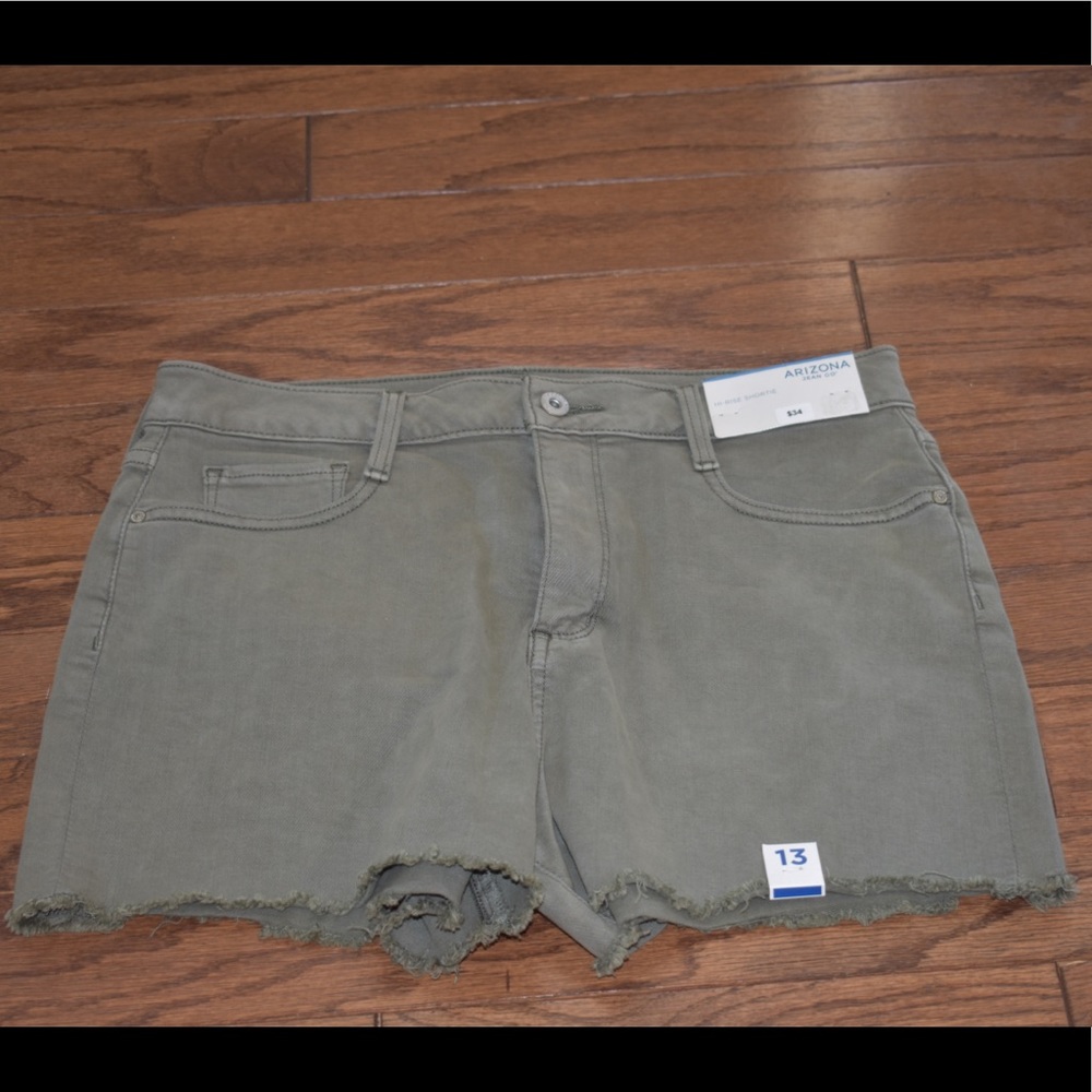 NWT Arizona shorts 13